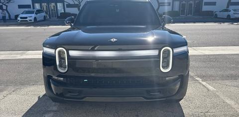 Rivian R1S 2026