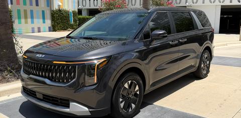 Kia Carnival Hybrid 2026
