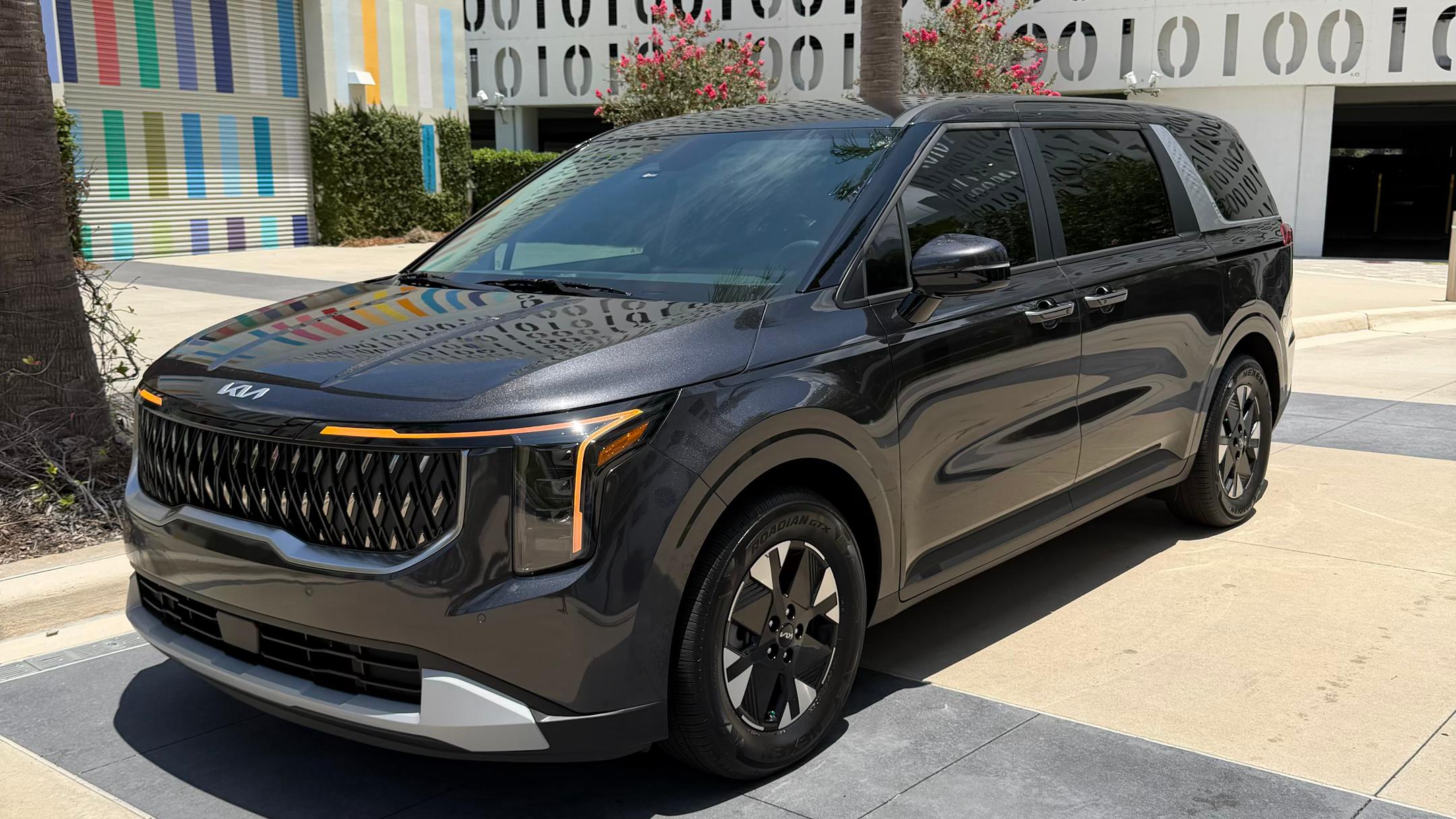 Kia Carnival Hybrid 2026 in Windermere, FL
