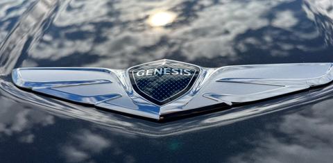 Genesis GV70 2023