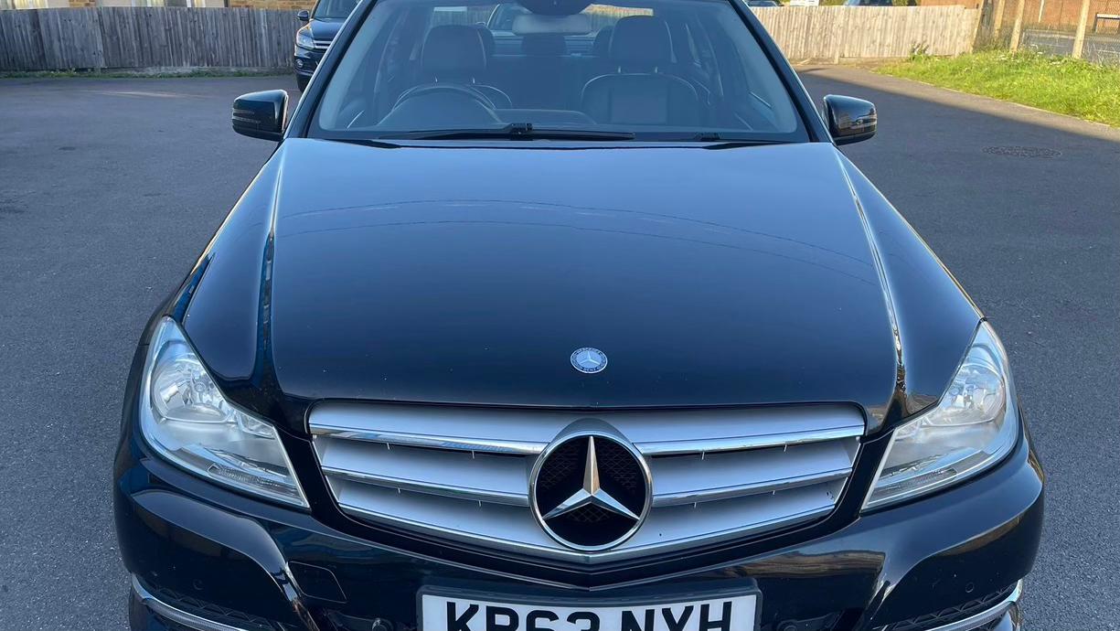 Mercedes-Benz C-Class 2014 in Bromley