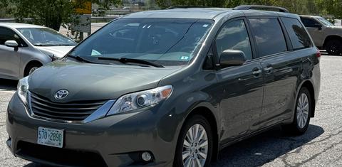 Toyota Sienna 2014