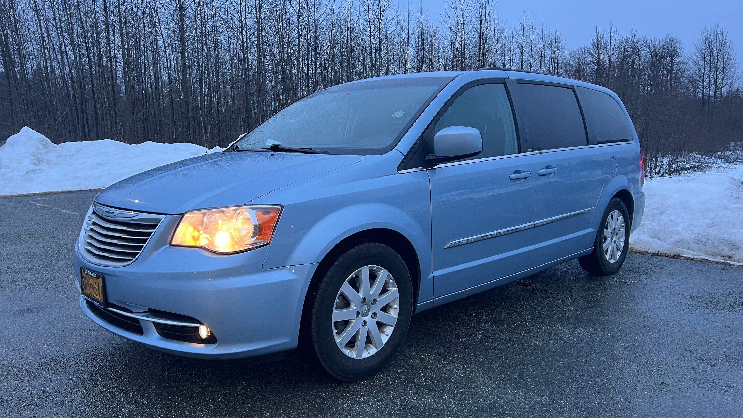 Chrysler Town & Country 2013 in Anchorage, AK