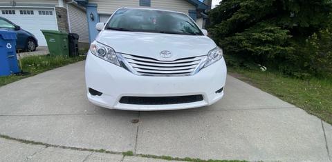 Toyota Sienna 2015