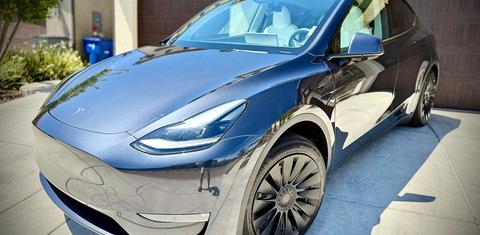 Tesla Model Y 2024