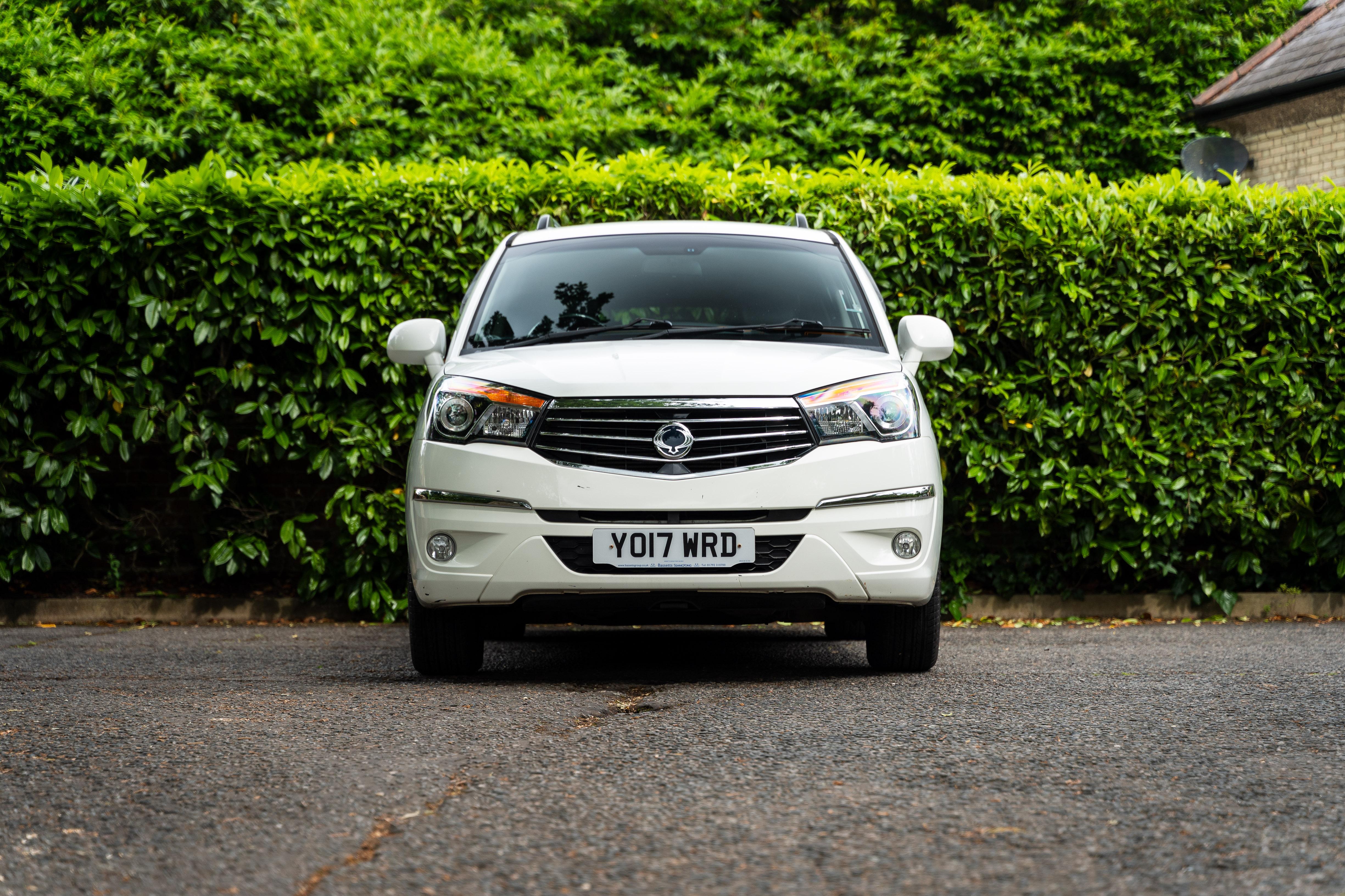 SsangYong Turismo 2017 in Englefield Green