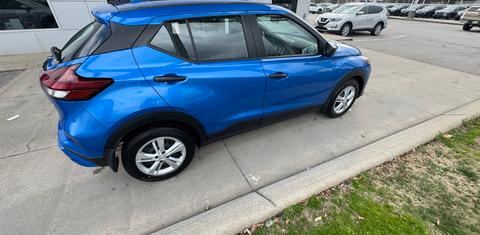 Nissan Kicks Play 2025