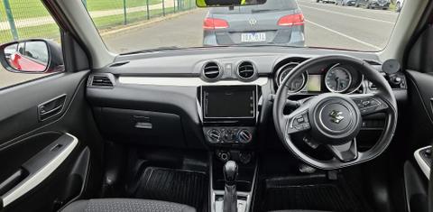 Suzuki SWIFT 2023