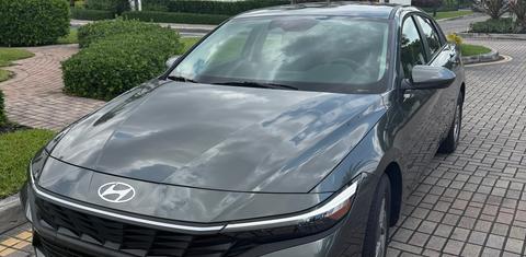 Hyundai Elantra 2025