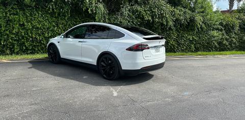 Tesla Model X 2017