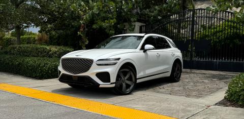 Genesis GV70 2025