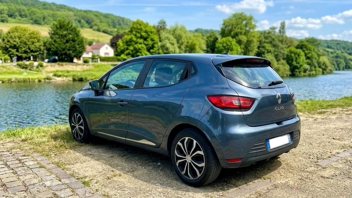 Renault CLIO IV 2018 à Villepinte