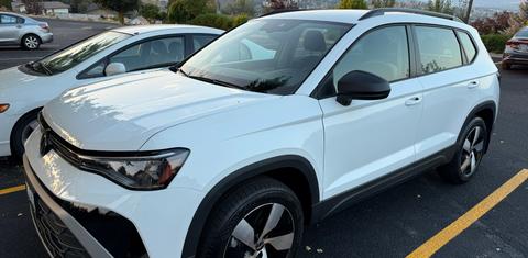 Volkswagen Taos 2025