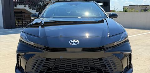 Toyota Camry Hybrid 2025
