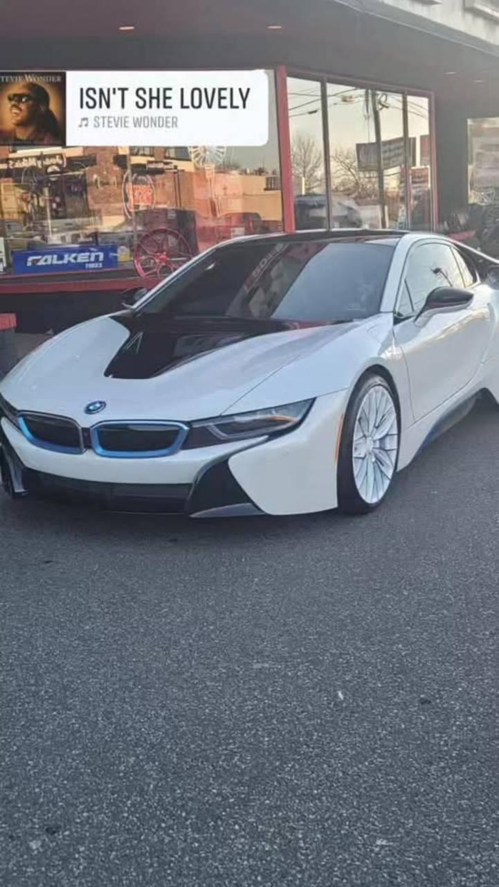 BMW i8 2015 in 