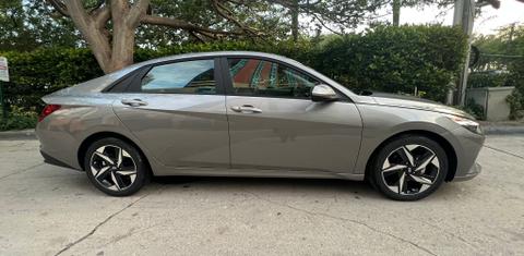 Hyundai Elantra 2023