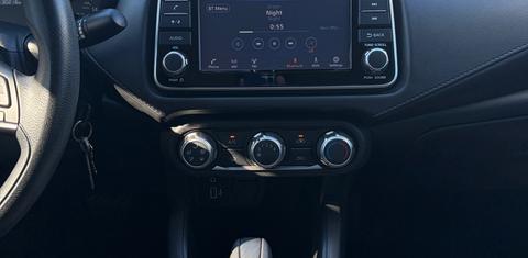 Nissan Versa 2023