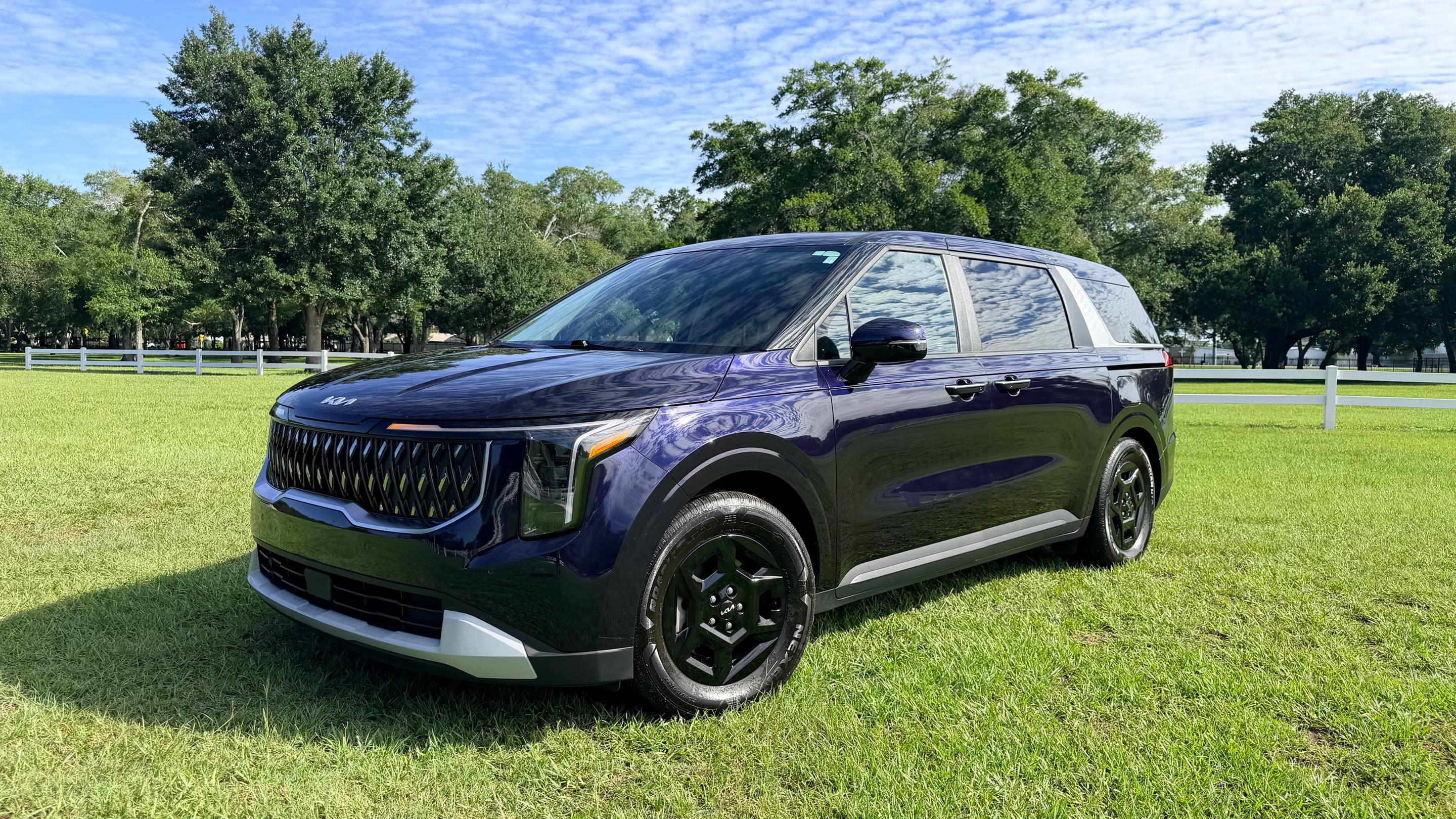 Kia Carnival 2025 in Orlando, FL
