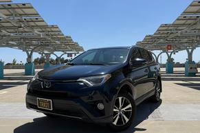 Toyota RAV4 2017 in Los Angeles