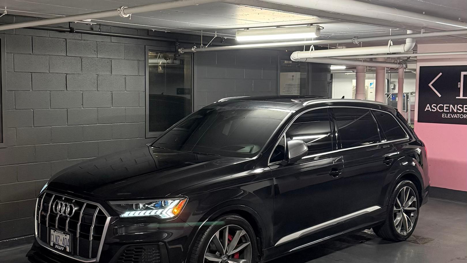 Audi SQ7 2021 in Port Perry, ON