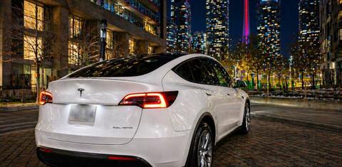 Tesla Model Y 2021