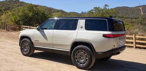 Rivian R1S 2025