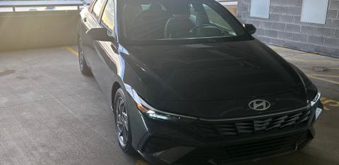 Hyundai Elantra 2024