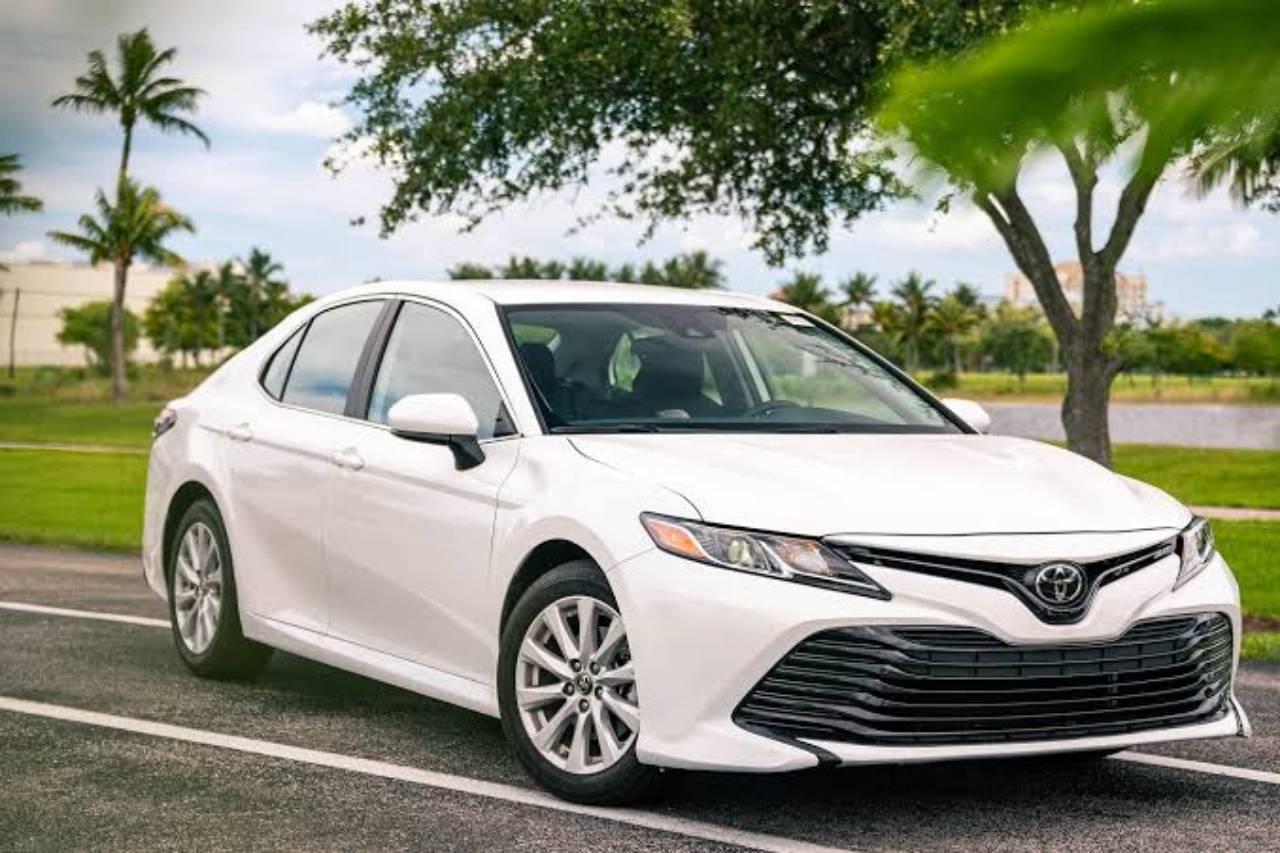 Toyota CAMRY 2018 in Maidstone