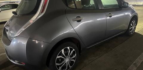 Nissan LEAF 2015