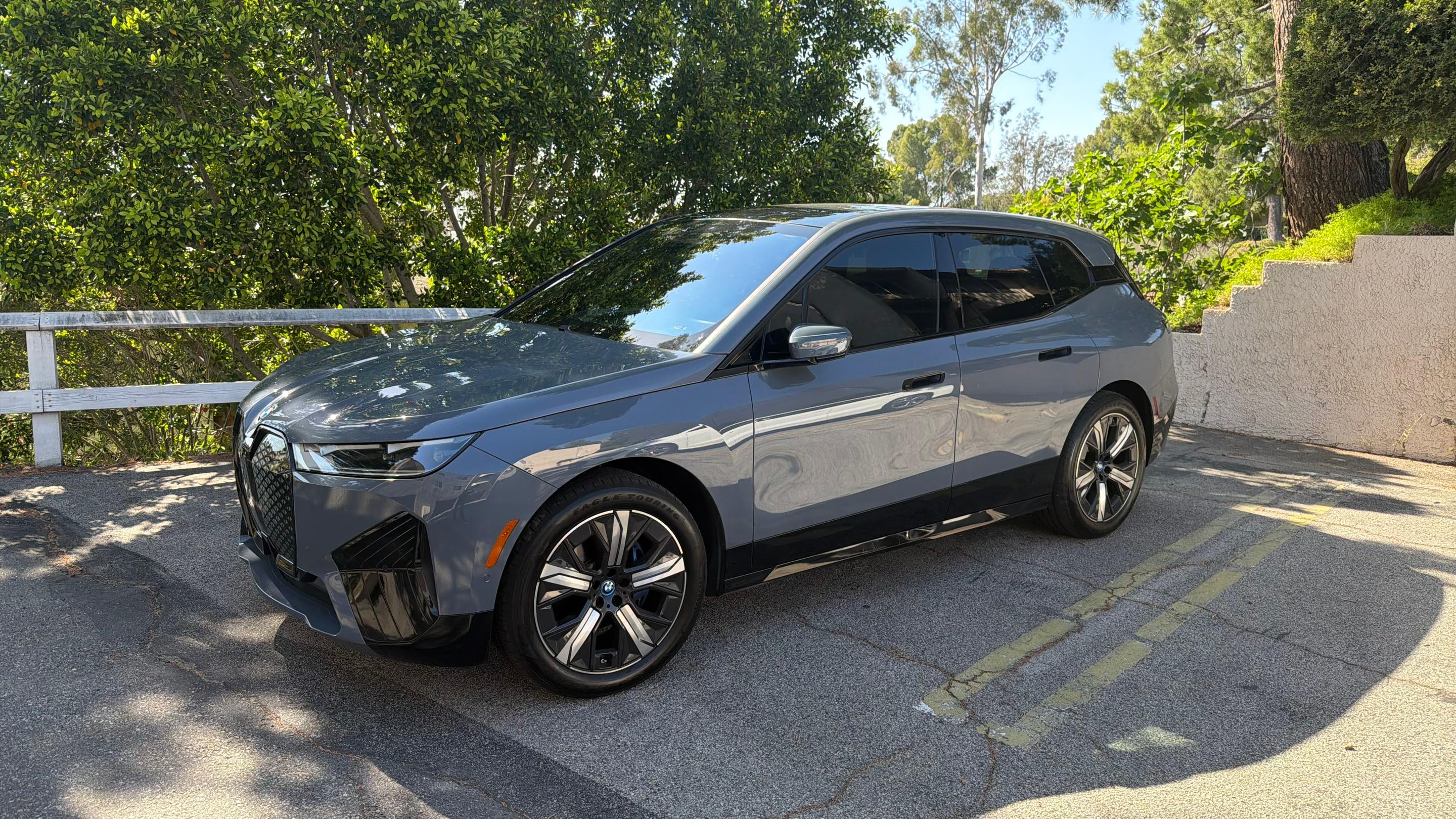BMW iX 2025 in 