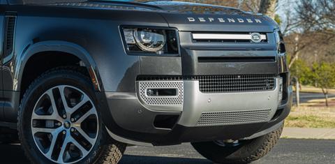 Land Rover Defender 2025