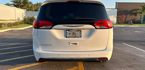 Chrysler Pacifica 2017