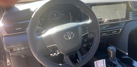 Toyota Camry Hybrid 2025