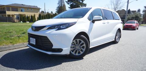 Toyota Sienna 2025