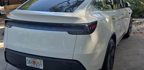 Tesla Model Y 2026
