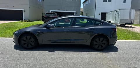 Tesla Model 3 2025