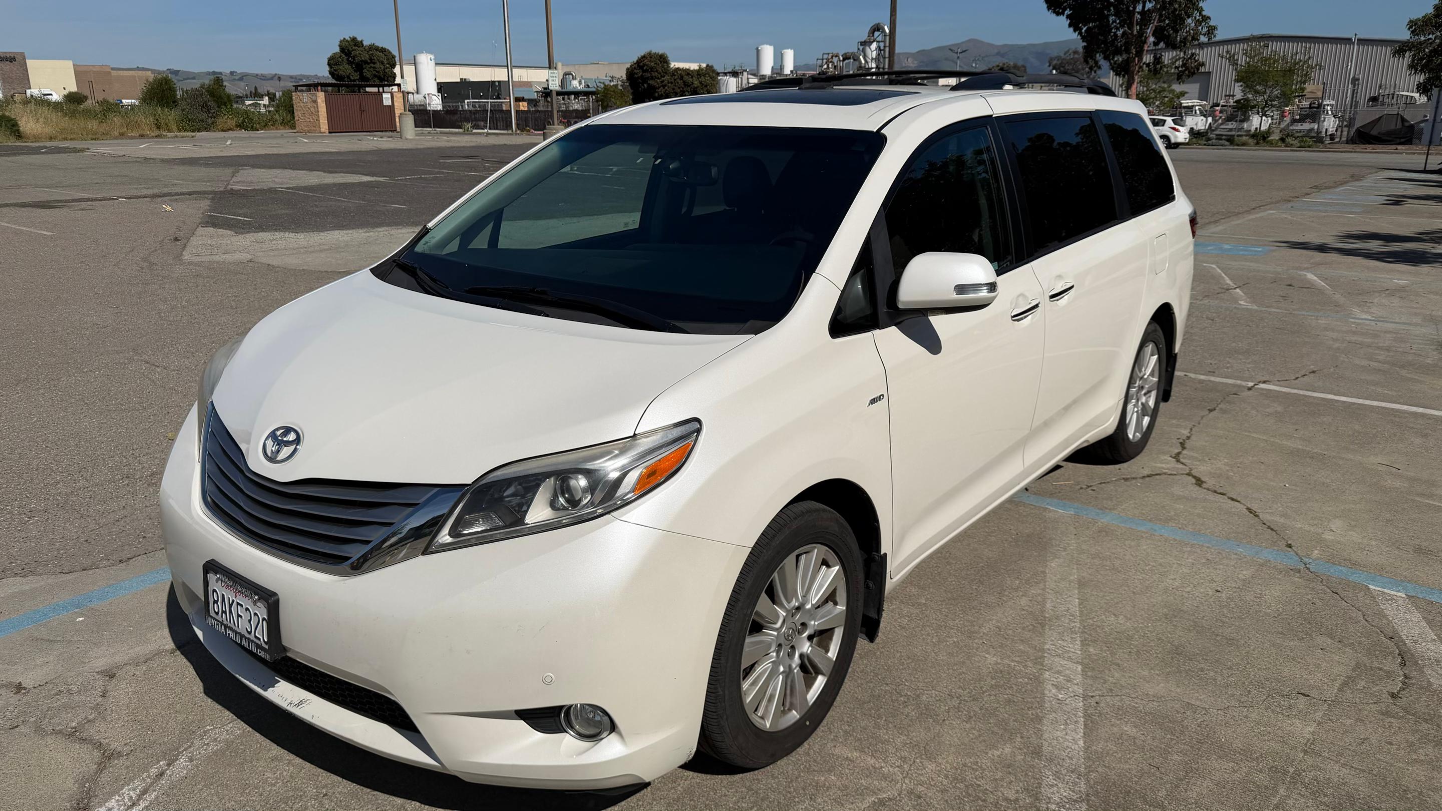 Toyota Sienna 2017 in 