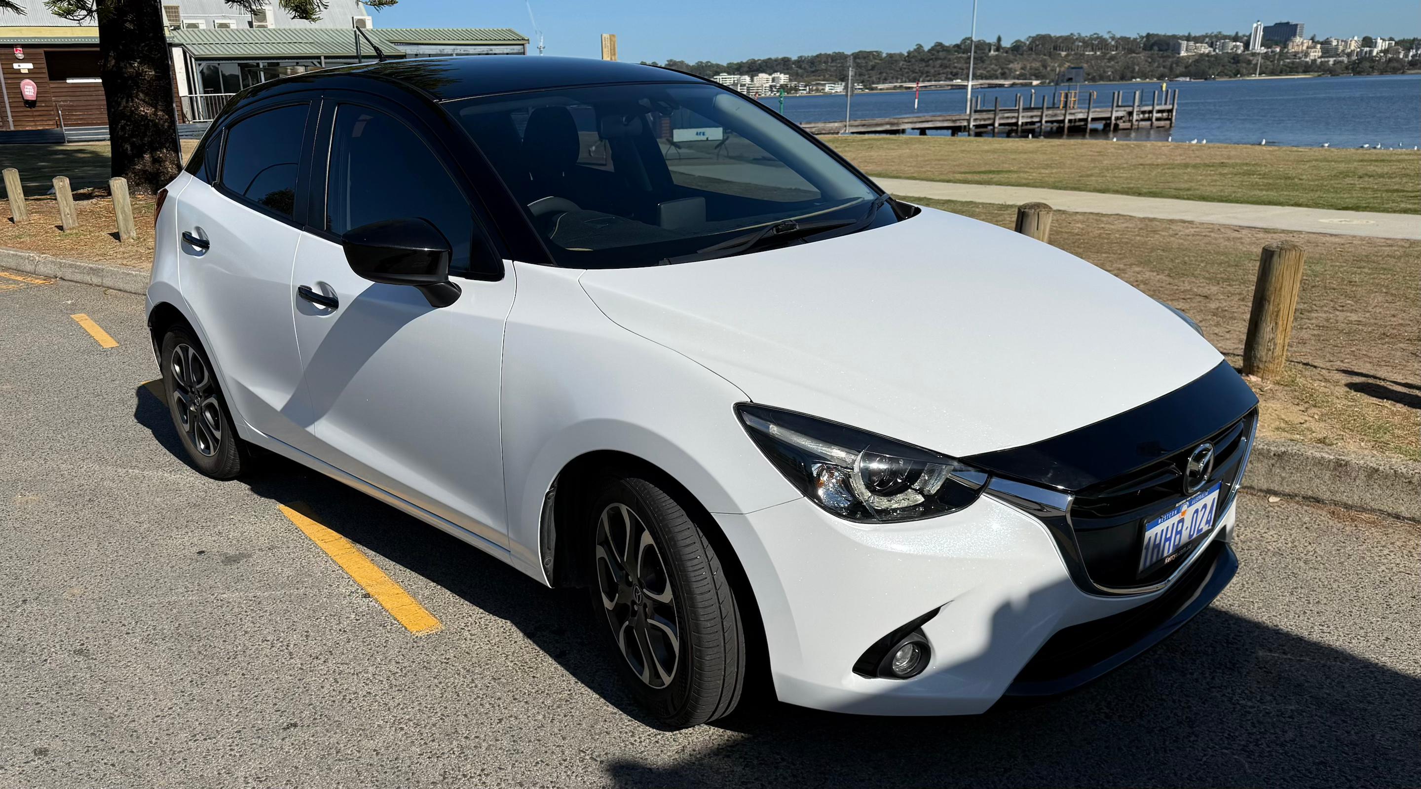 Mazda MAZDA2 2015 in 