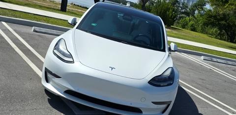 Tesla Model 3 2021