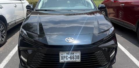 Toyota Camry Hybrid 2026