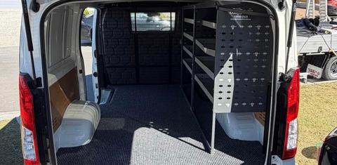 Toyota HIACE 2025