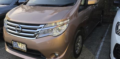 Nissan Serena 2014