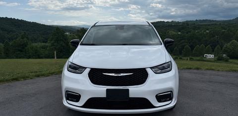 Chrysler Pacifica 2024