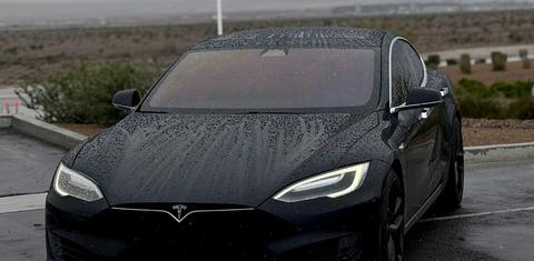 Tesla Model S 2016