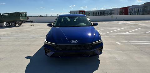 Hyundai Elantra 2025