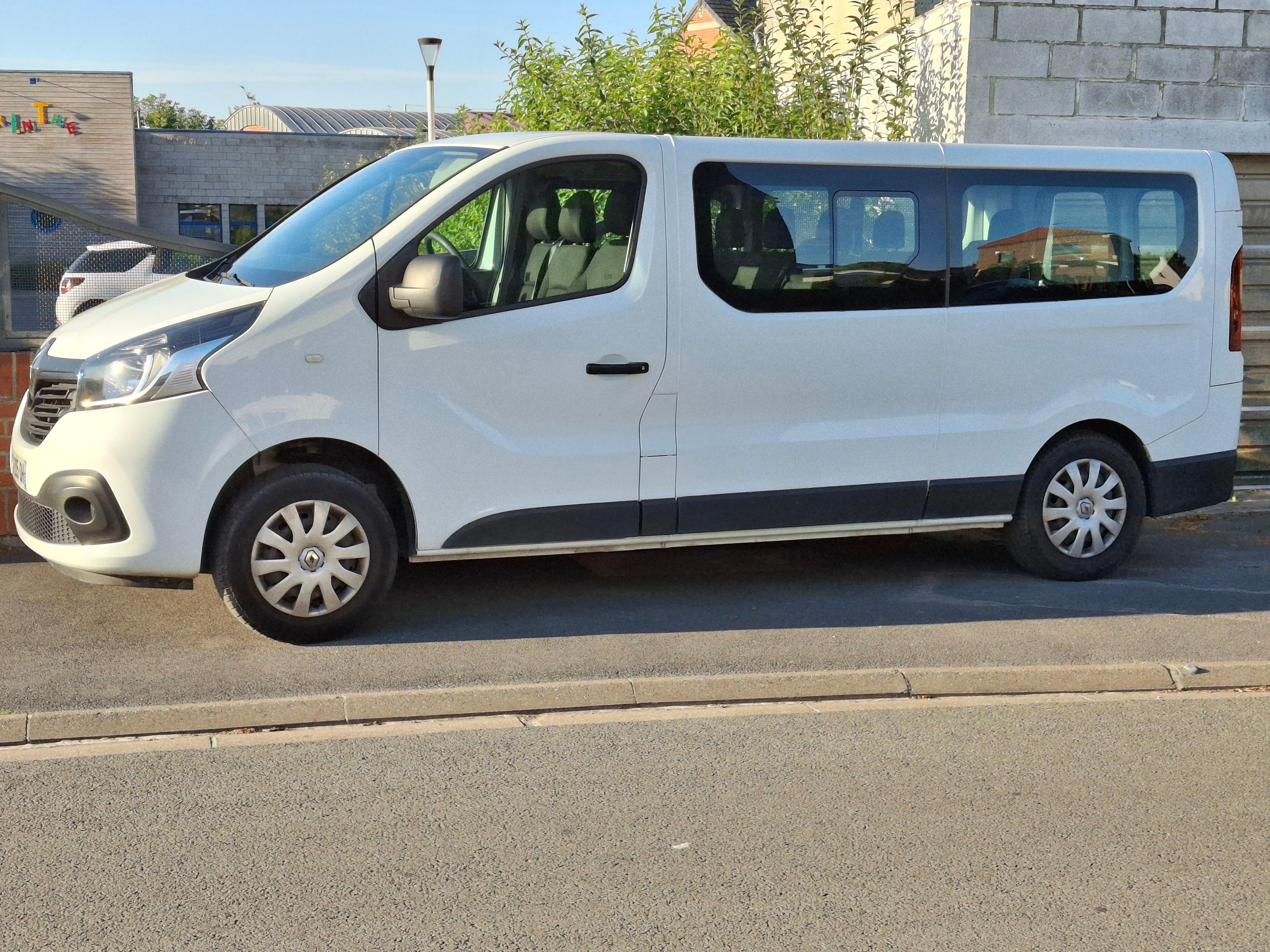 Renault TRAFIC III 2017 à Bellaing
