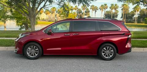 Toyota Sienna 2023