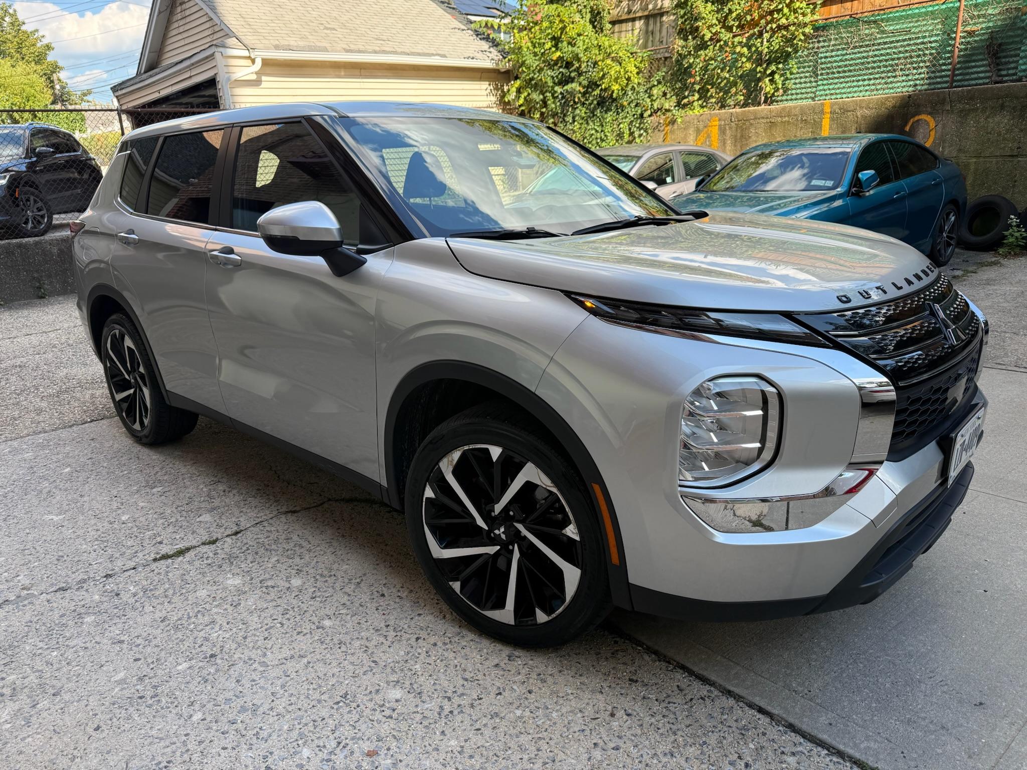 Mitsubishi Outlander 2022 in Rego Park, NY