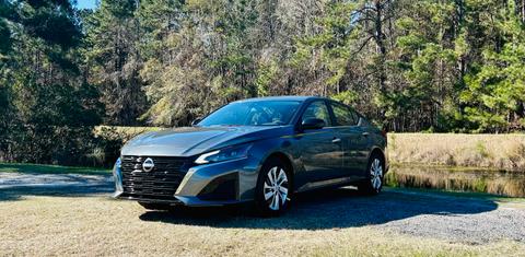 Nissan Altima 2025
