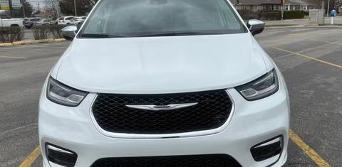 Chrysler Pacifica 2023